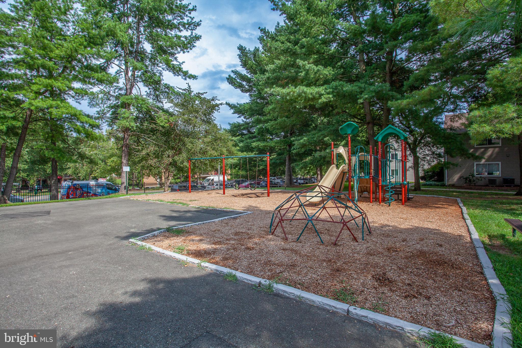 FARMINGDALE - Residential Lease