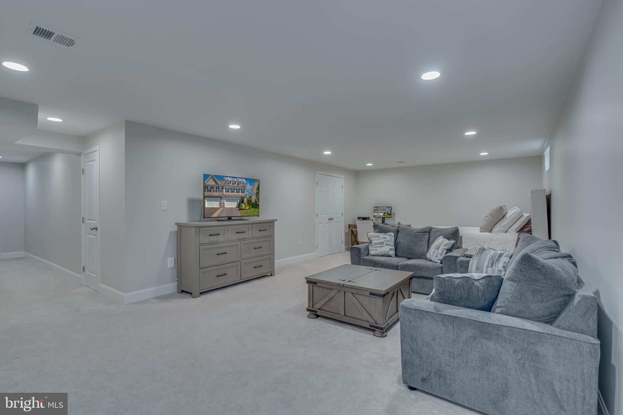 MARTINSBURG STATION - Residential