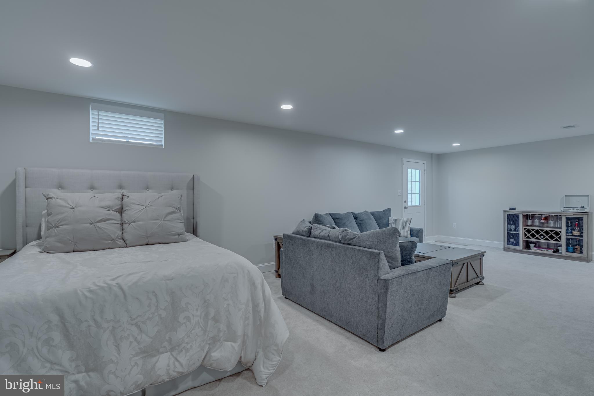 MARTINSBURG STATION - Residential