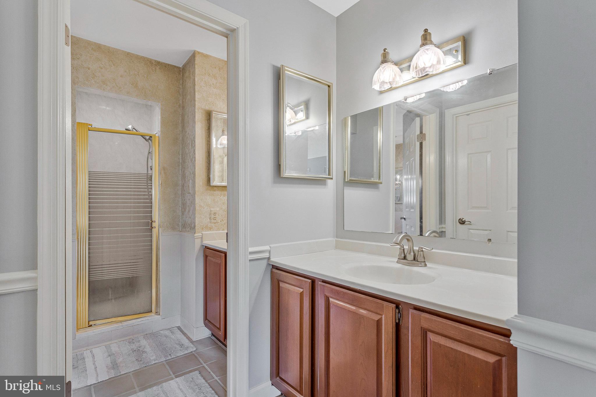 WOODMORE MEADOWS - Residential