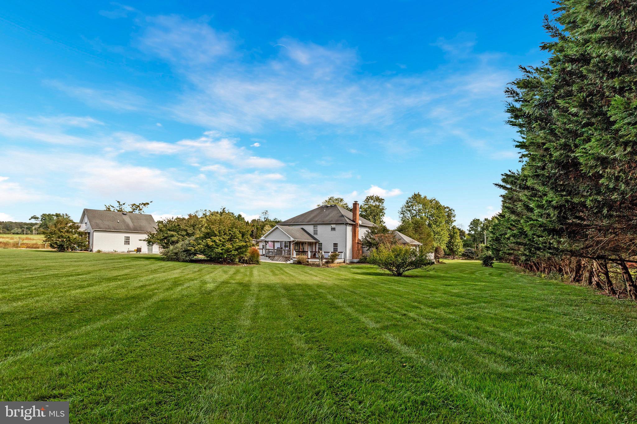 WOODMORE MEADOWS - Residential