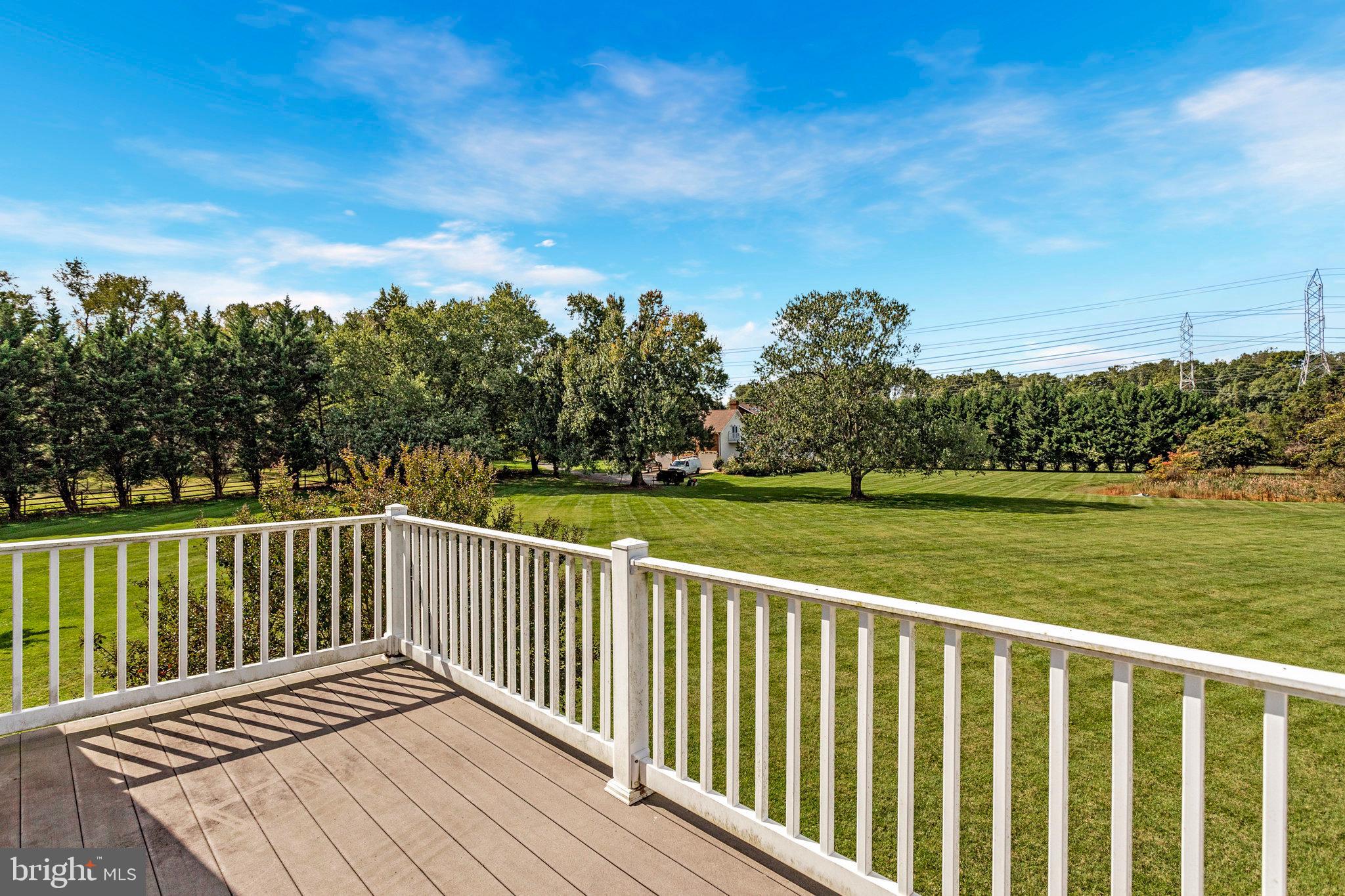 WOODMORE MEADOWS - Residential