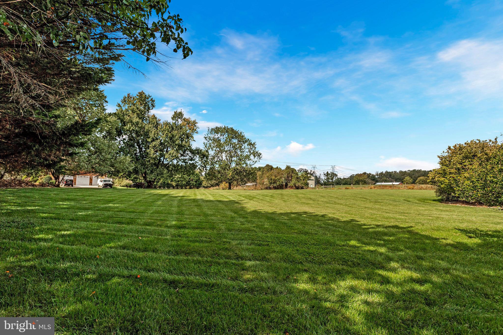 WOODMORE MEADOWS - Residential