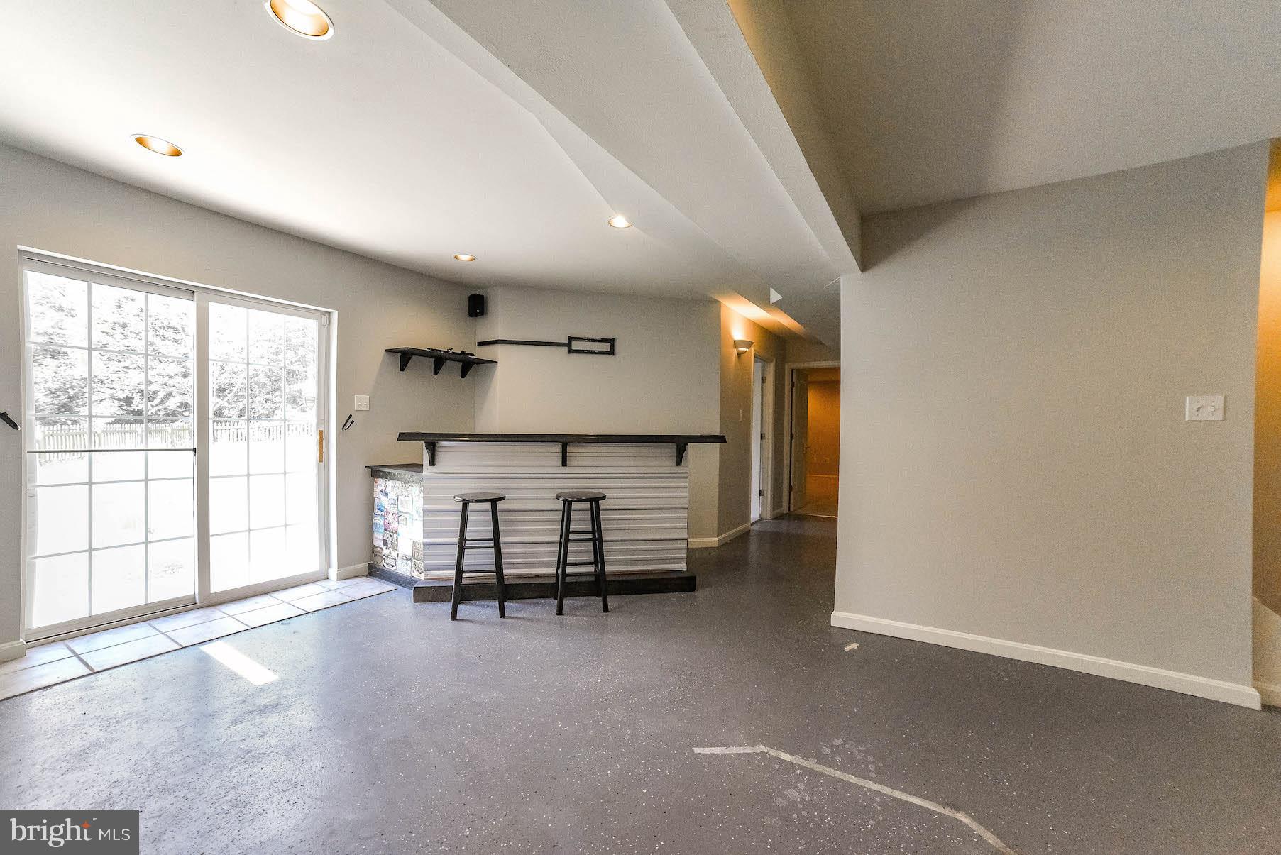 GREENBRIER - Residential