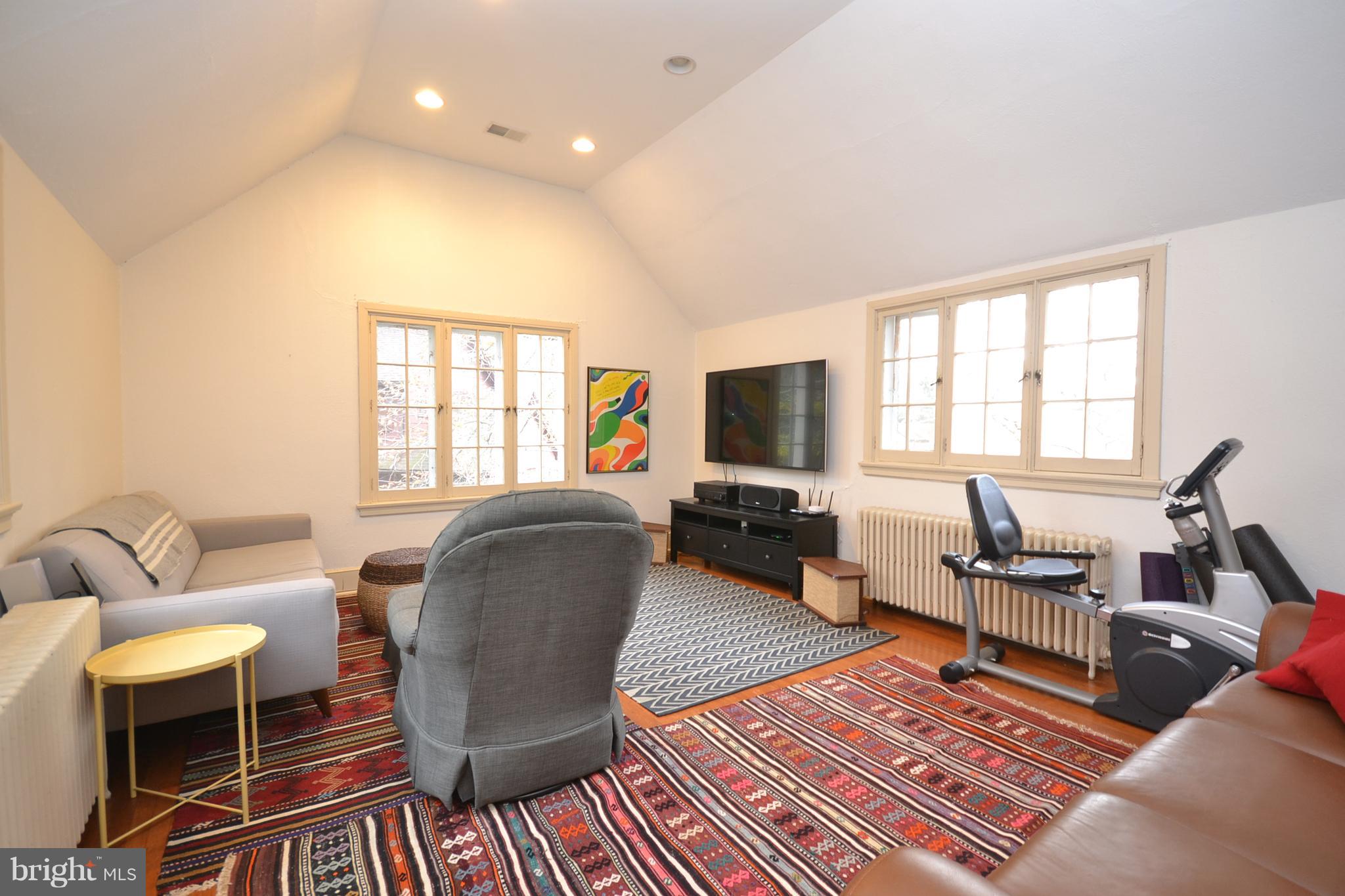 LANSDOWNE - Residential