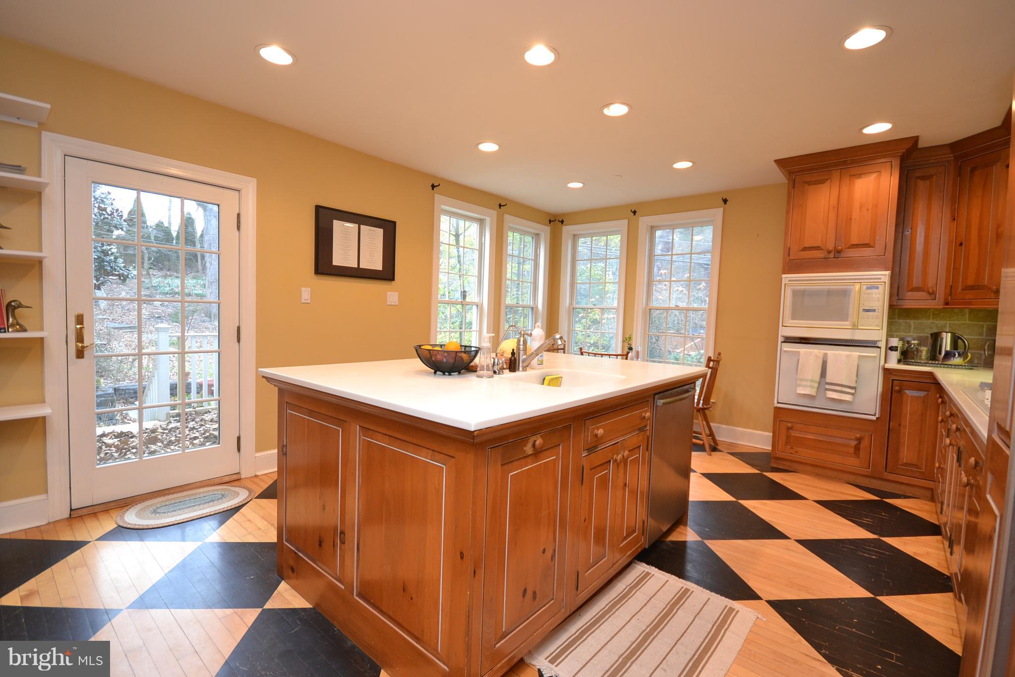 LANSDOWNE - Residential