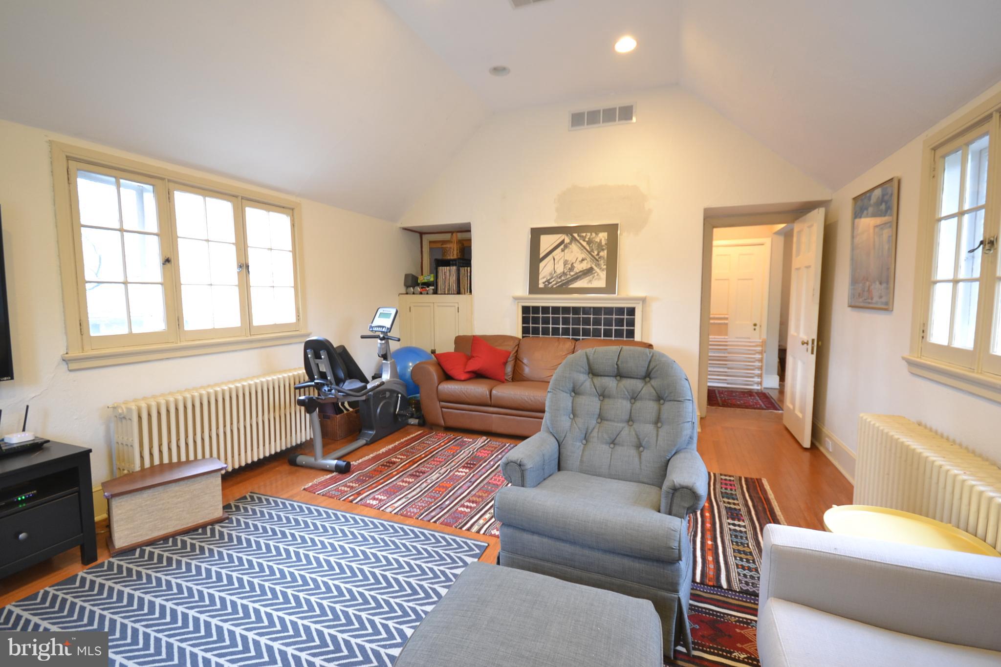 LANSDOWNE - Residential