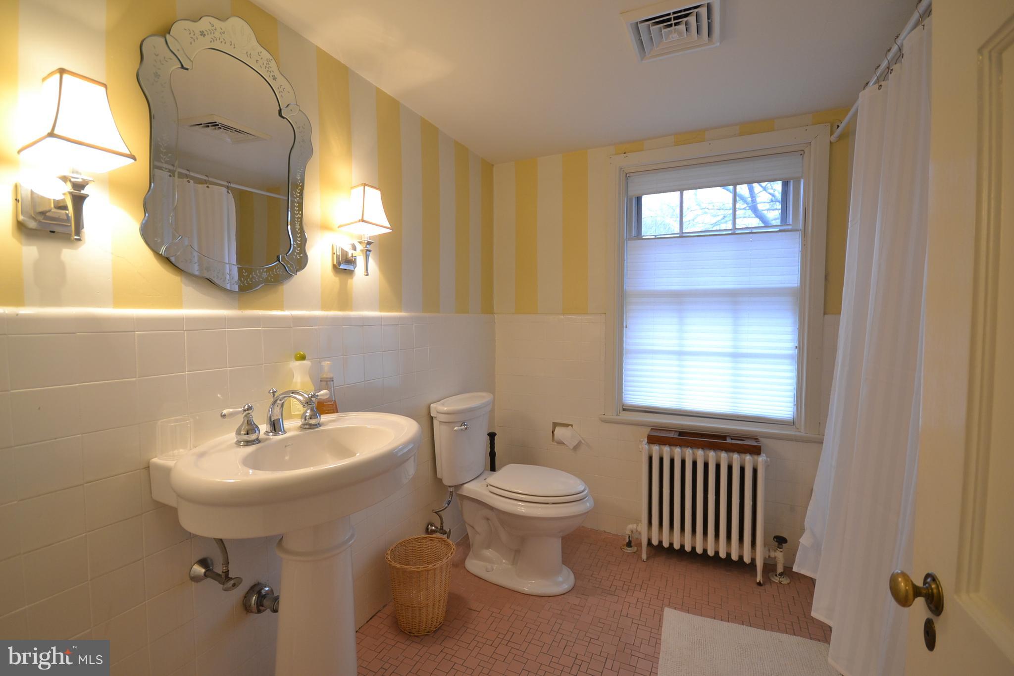 LANSDOWNE - Residential