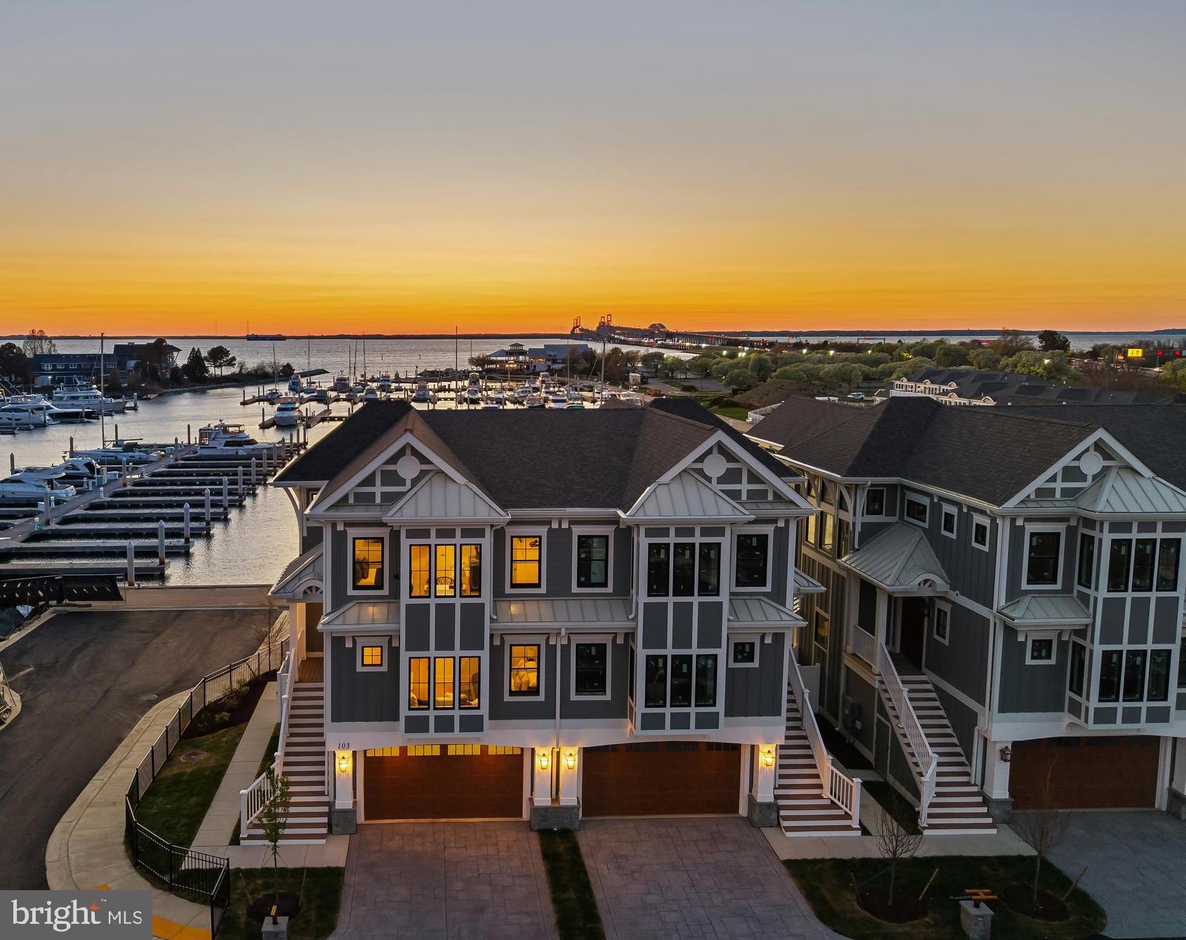 BAY BRIDGE MARINA - Residential