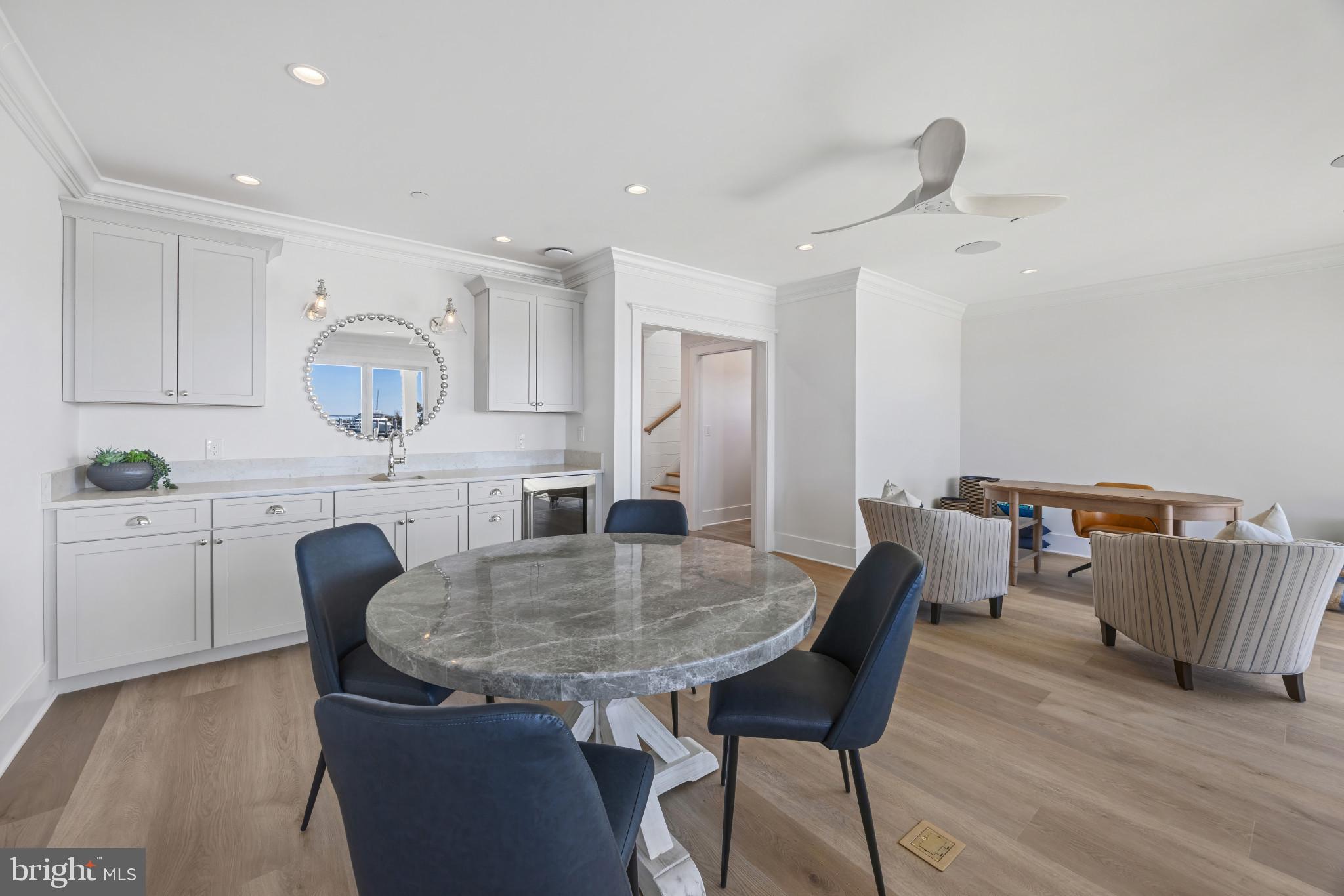 BAY BRIDGE MARINA - Residential