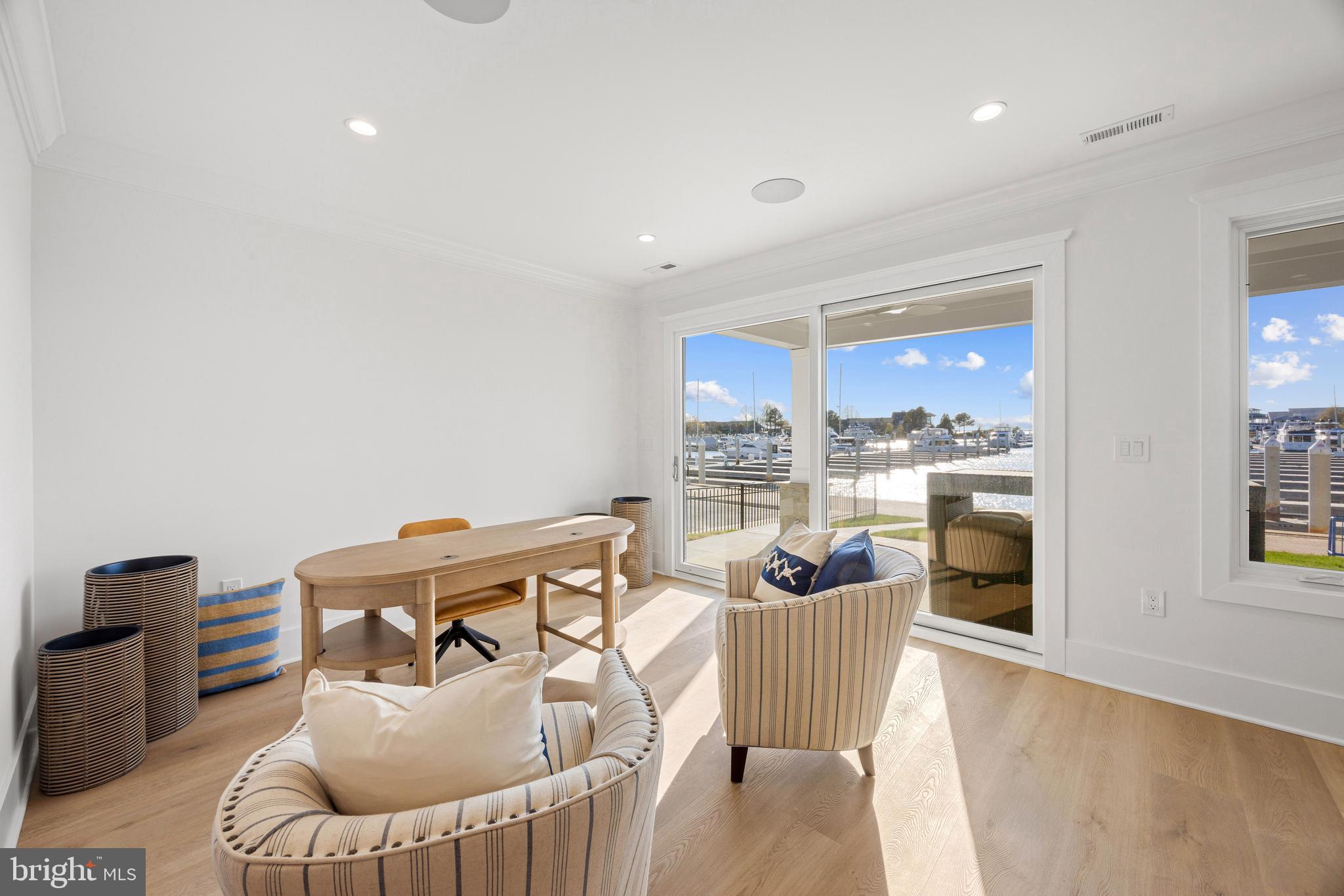 BAY BRIDGE MARINA - Residential