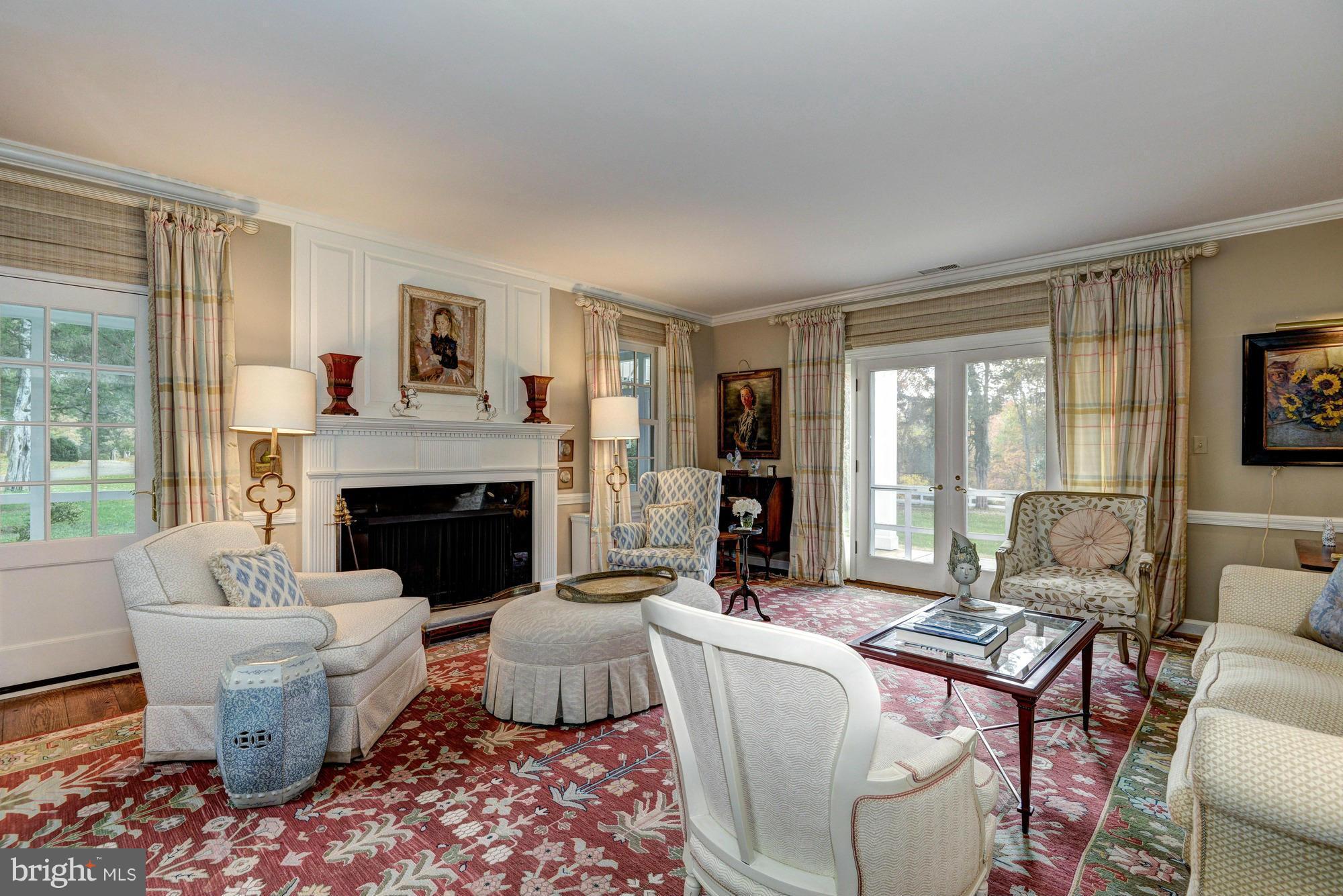 DARNESTOWN OUTSIDE - Farm