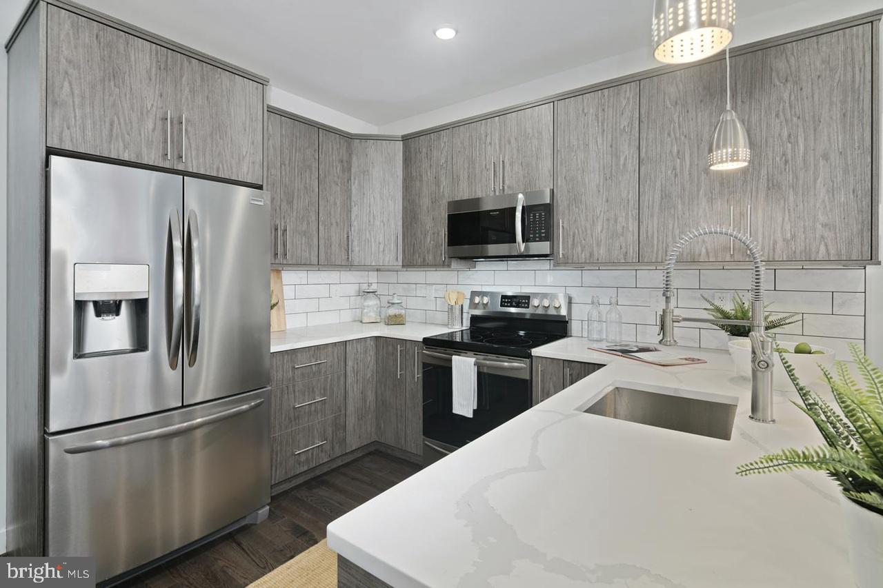LUDLOW - Residential Lease