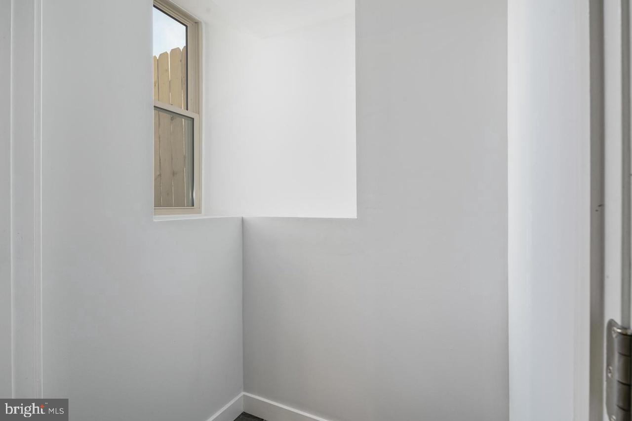 LUDLOW - Residential Lease