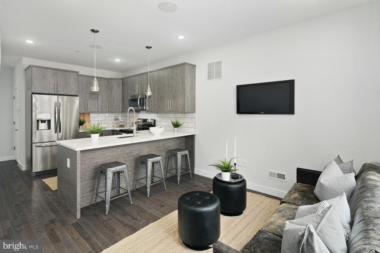 LUDLOW - Residential Lease
