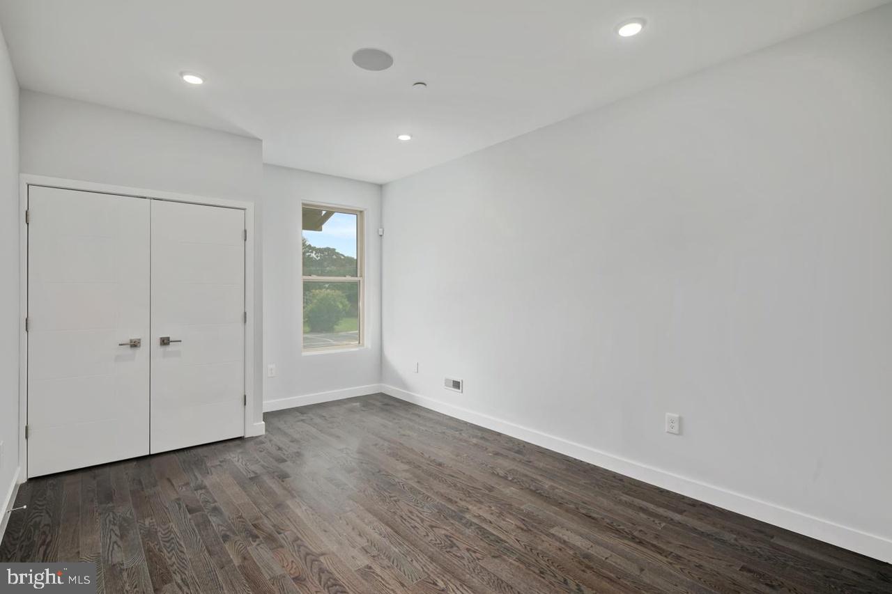 LUDLOW - Residential Lease