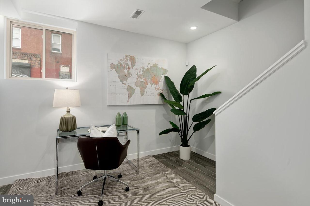 LUDLOW - Residential Lease