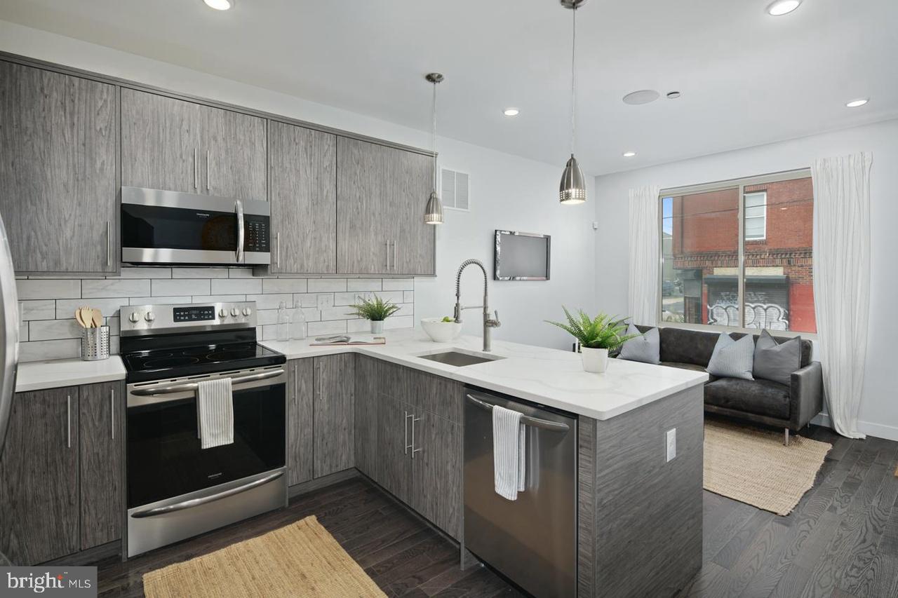 LUDLOW - Residential Lease