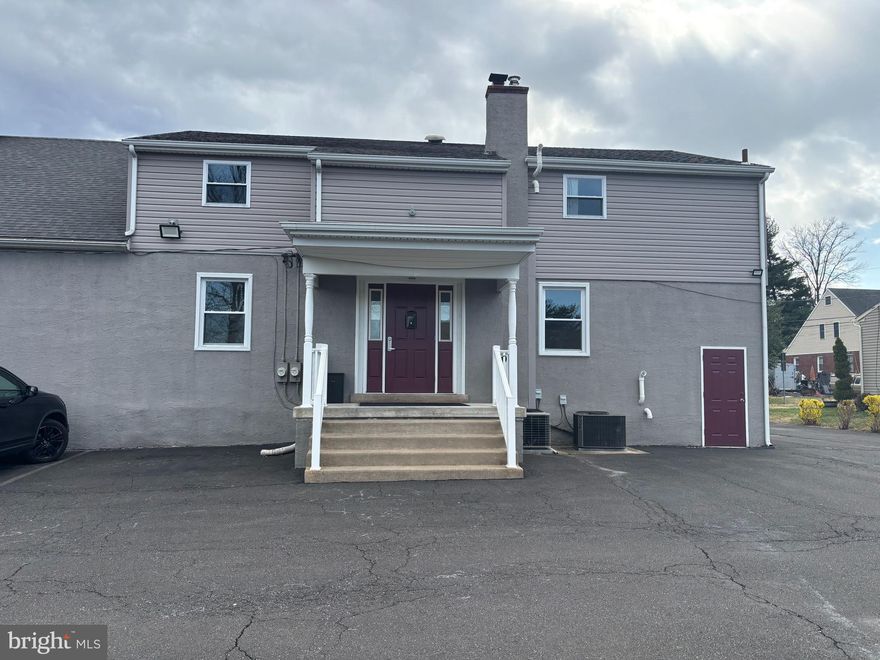 🚀 Prime 2-Office Suite in Willow Grove – Move In Today for Just $1,000/Month!

🏢 1000 N York Road, Unit 002 – 2 Office Suite
📍 Willow Grove, PA
💰 ONLY $1,000/Month

🚀 Ready to elevate your business? Look no further!

🔥 This spacious 2-office suite is available immediately and offers the perfect blend of functionality and convenience!

✅ Prime Location – Enter through the main entrance off the rear parking lot.
✅ Easy Access – Just head upstairs, and the suite is right at the top of the stairs!
✅ Flexible Layout –
➡️ First office: Spacious with room for a desk, file cabinets, and more!
➡️ Second office: HUGE bullpen-style space – ideal for multiple desks and additional storage!
✅ Comfortable All Year Round – Central air and heat keep the space comfortable no matter the season!
✅ Convenient Location – Just minutes from Willow Grove Mall and Routes 276 & 263!

🪑 Furnished or Unfurnished? Your Choice!
All furniture pictured can be purchased separately – or start fresh with your own setup!

🚫 No pets and no smoking permitted.

💼 Perfect for: Small Businesses, Startups, Remote Teams, and Growing Enterprises!

📲 Act Fast! Schedule a tour today – this one won’t last long! 👀