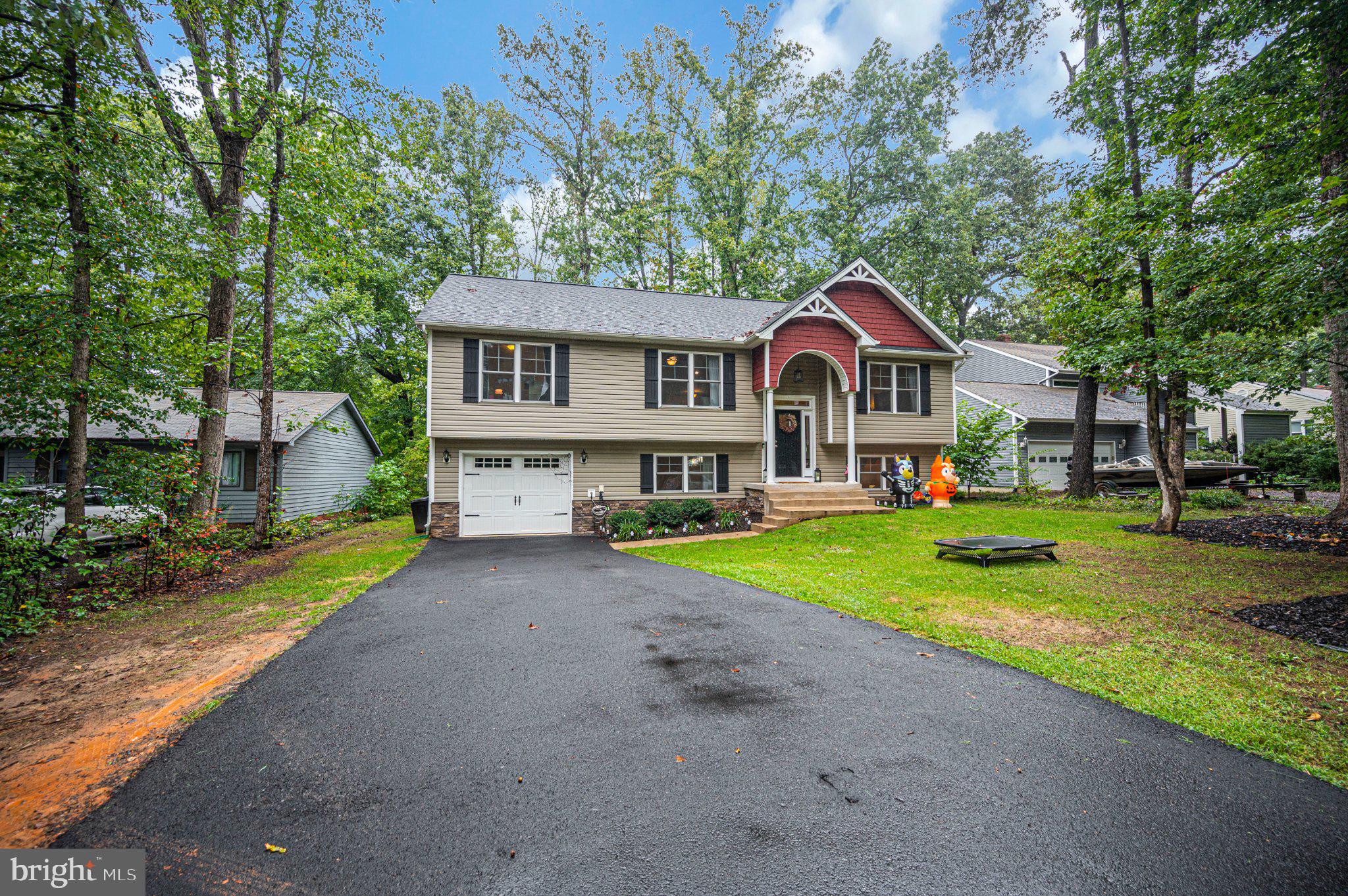 201 FAIRWAY DRIVE
