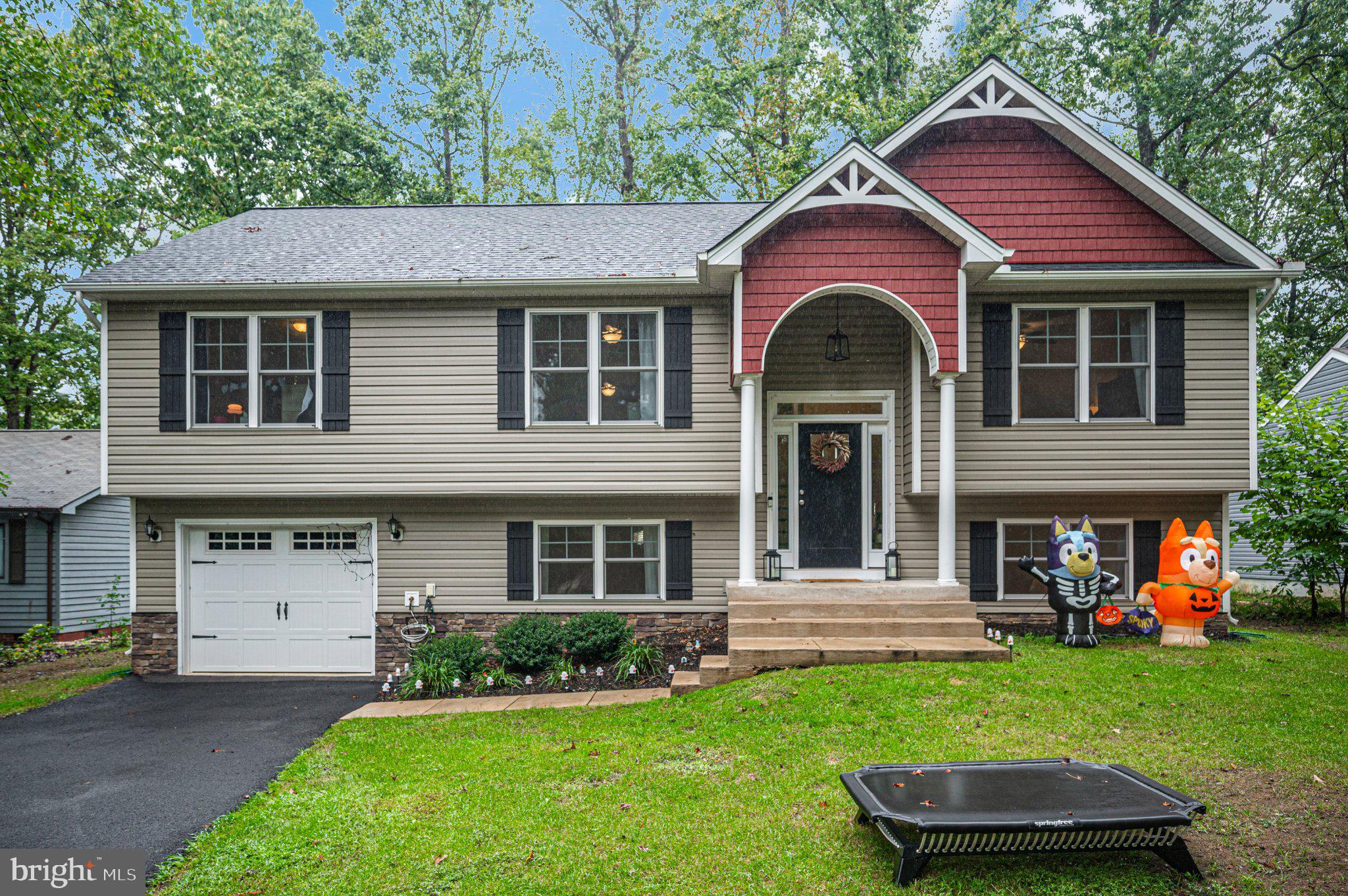 201 FAIRWAY DRIVE