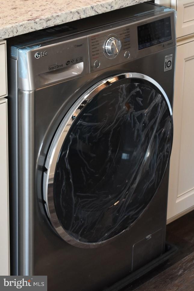 DUKE CONDOMINIUM - Residential