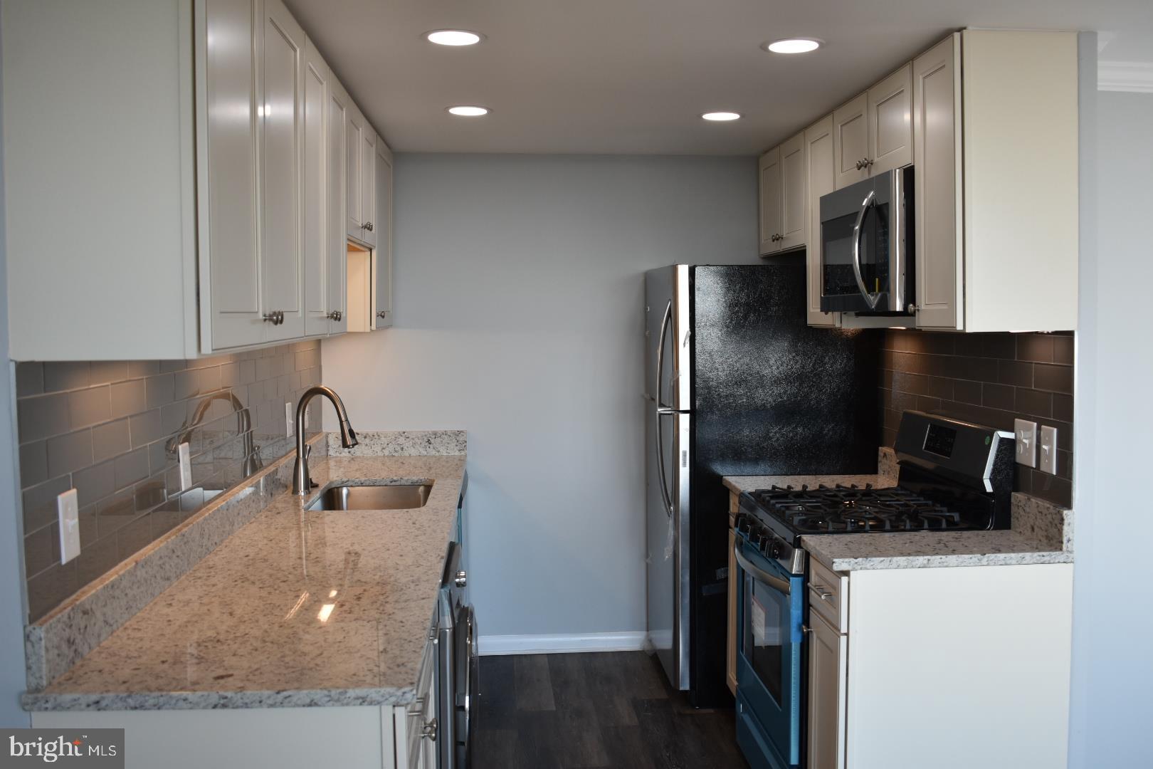 DUKE CONDOMINIUM - Residential