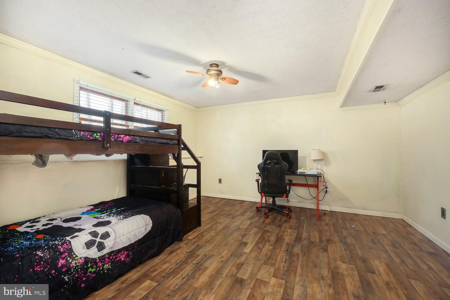 LAKE WILDERNESS - Residential