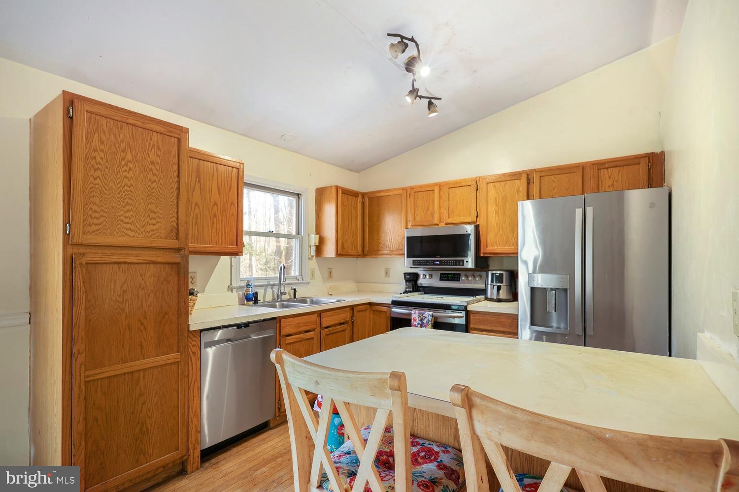 LAKE WILDERNESS - Residential