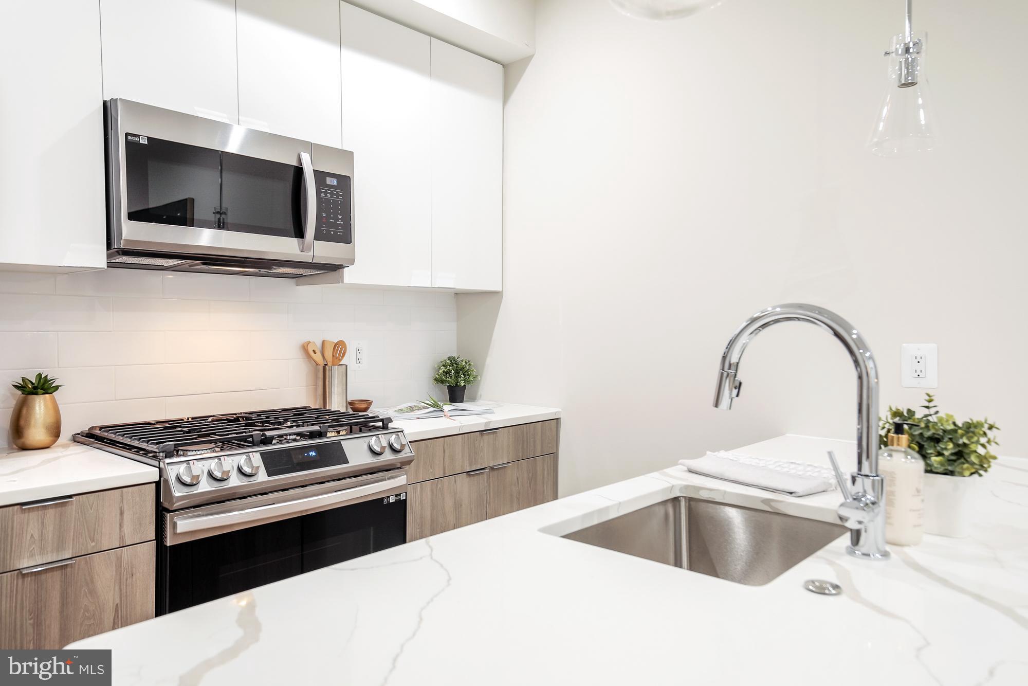 1421 SPRING ROAD NW IZ - 101