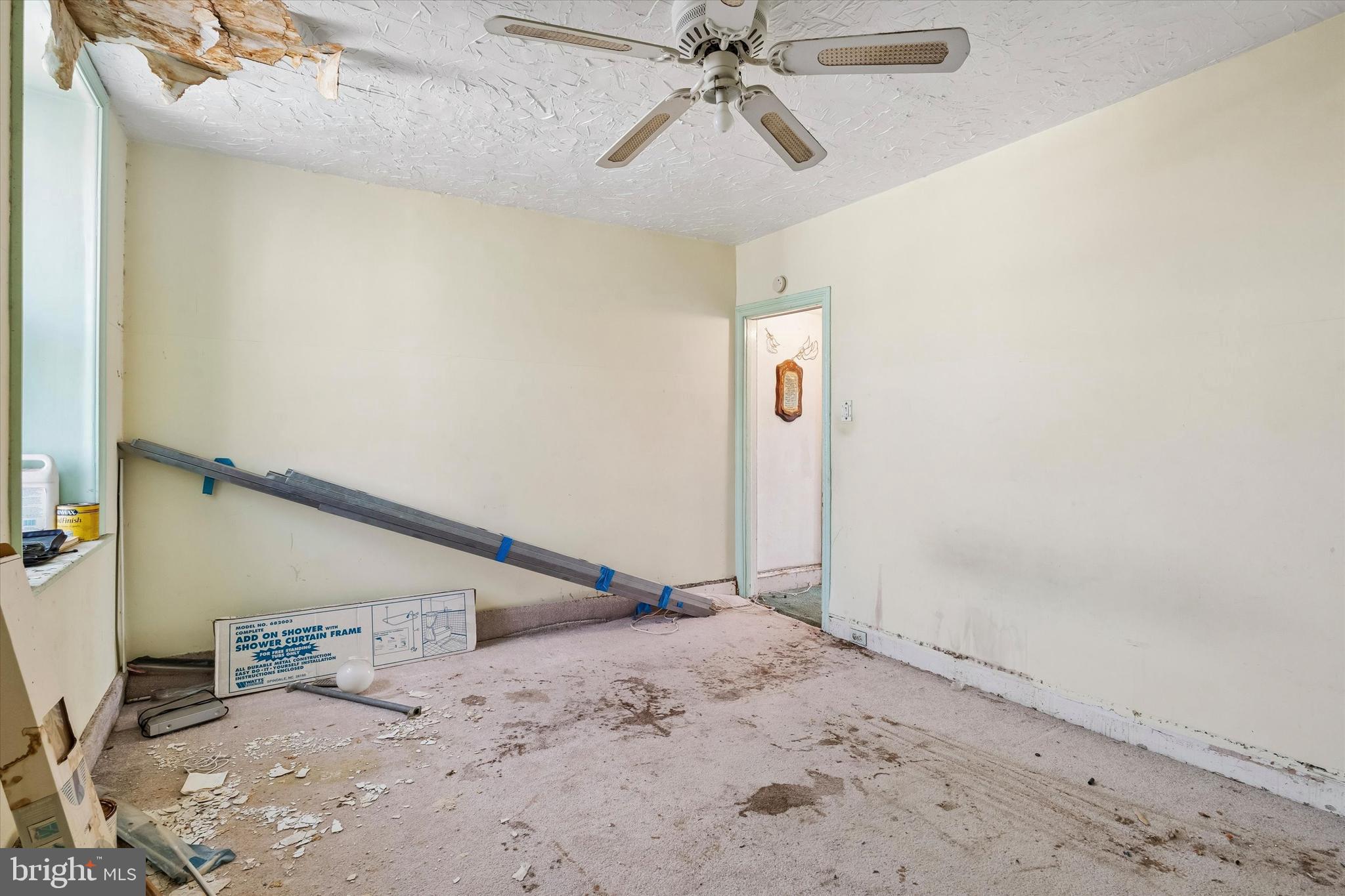 EAST KENSINGTON - Residential