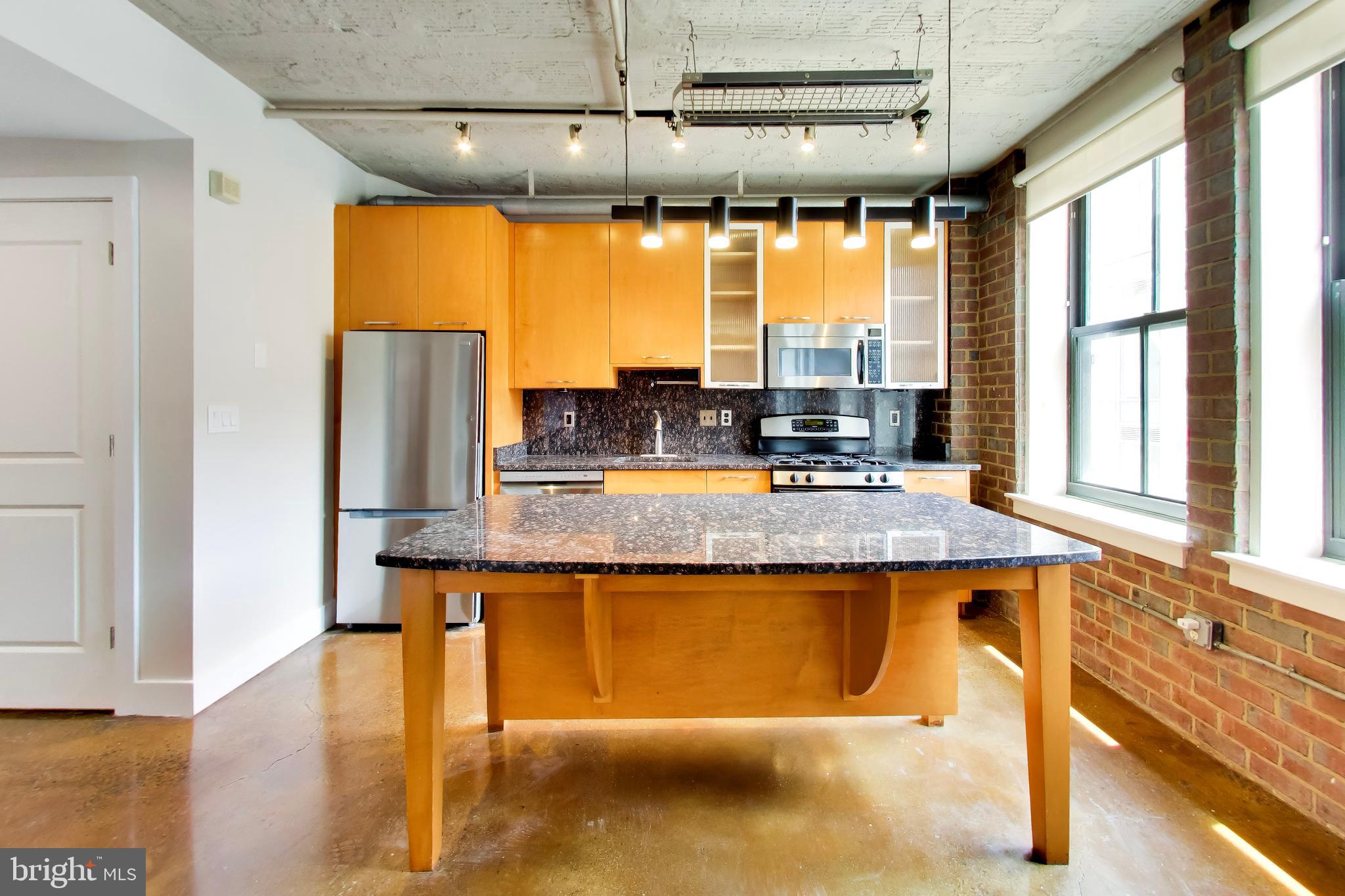 916 G STREET NW 404