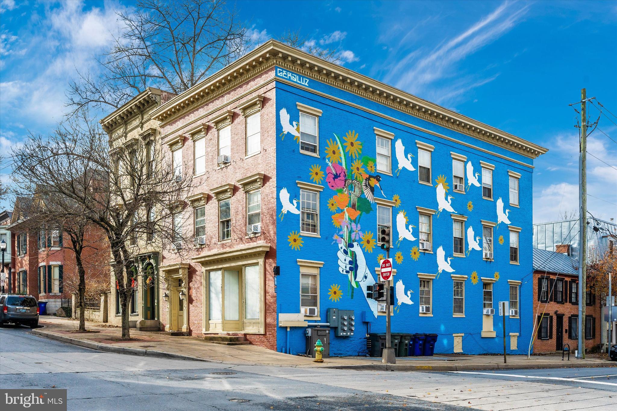 201 S MARKET STREET 1B