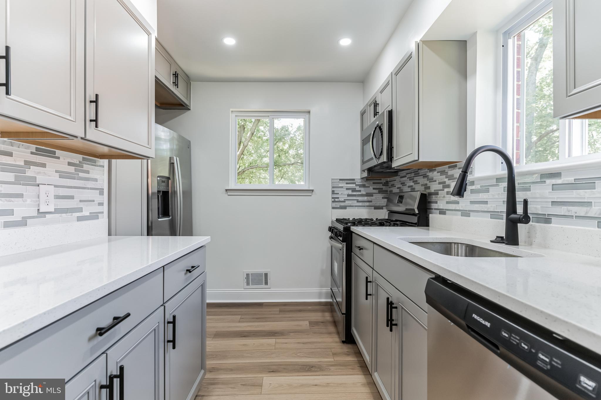 MARLOW HEIGHTS - Residential