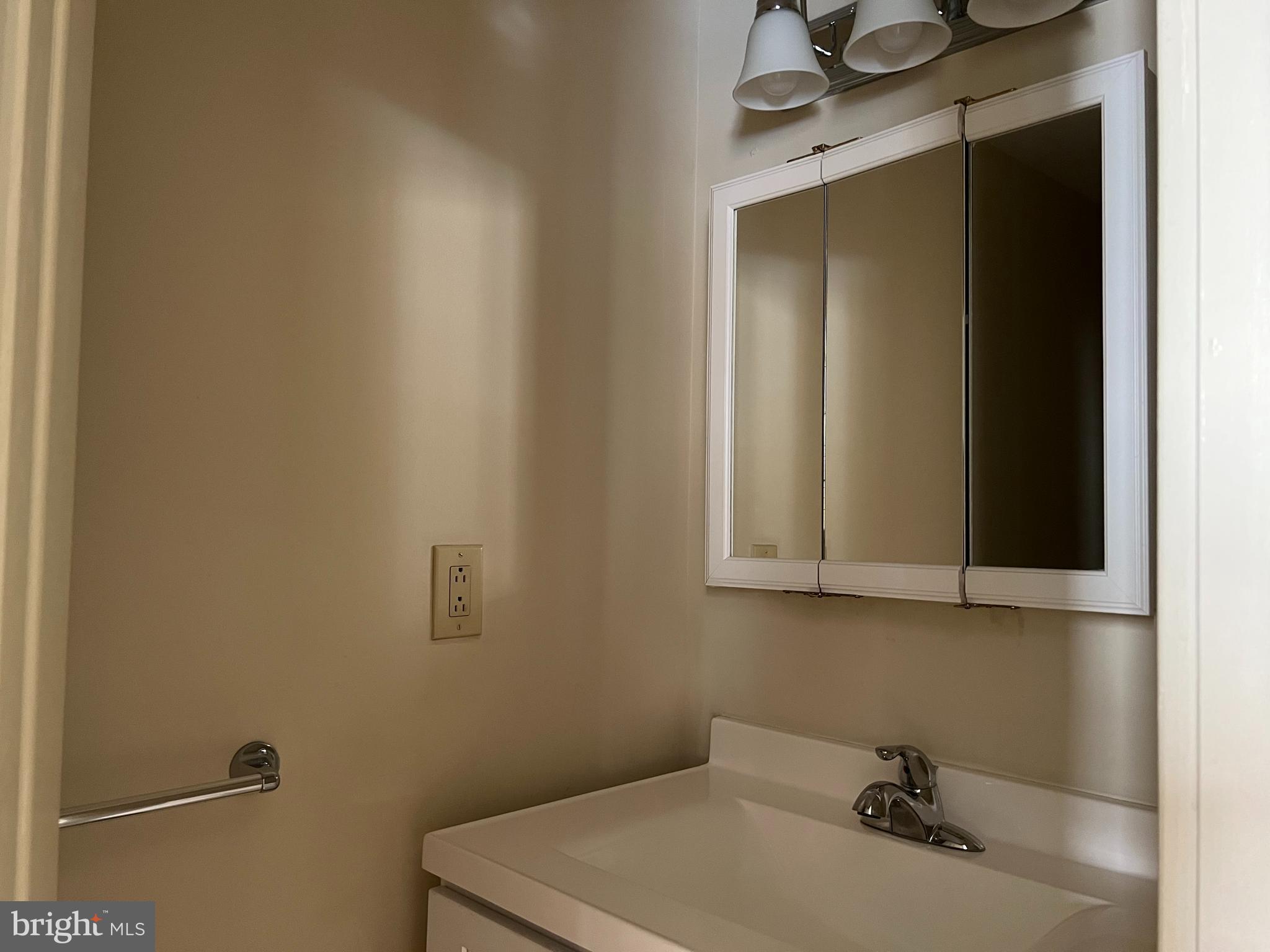 RITTENHOUSE SQUARE - Residential Lease