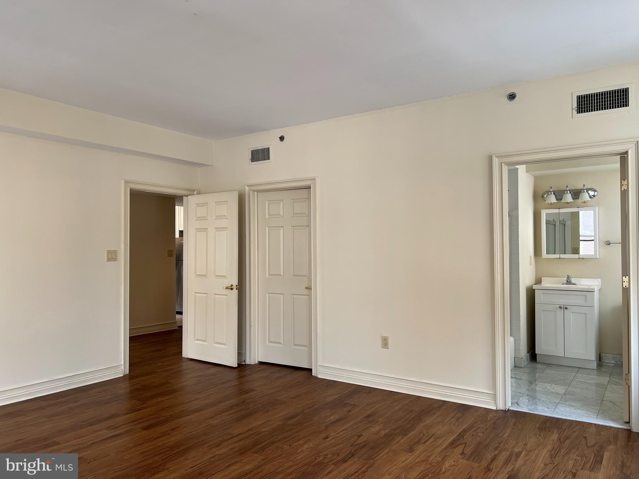 RITTENHOUSE SQUARE - Residential Lease