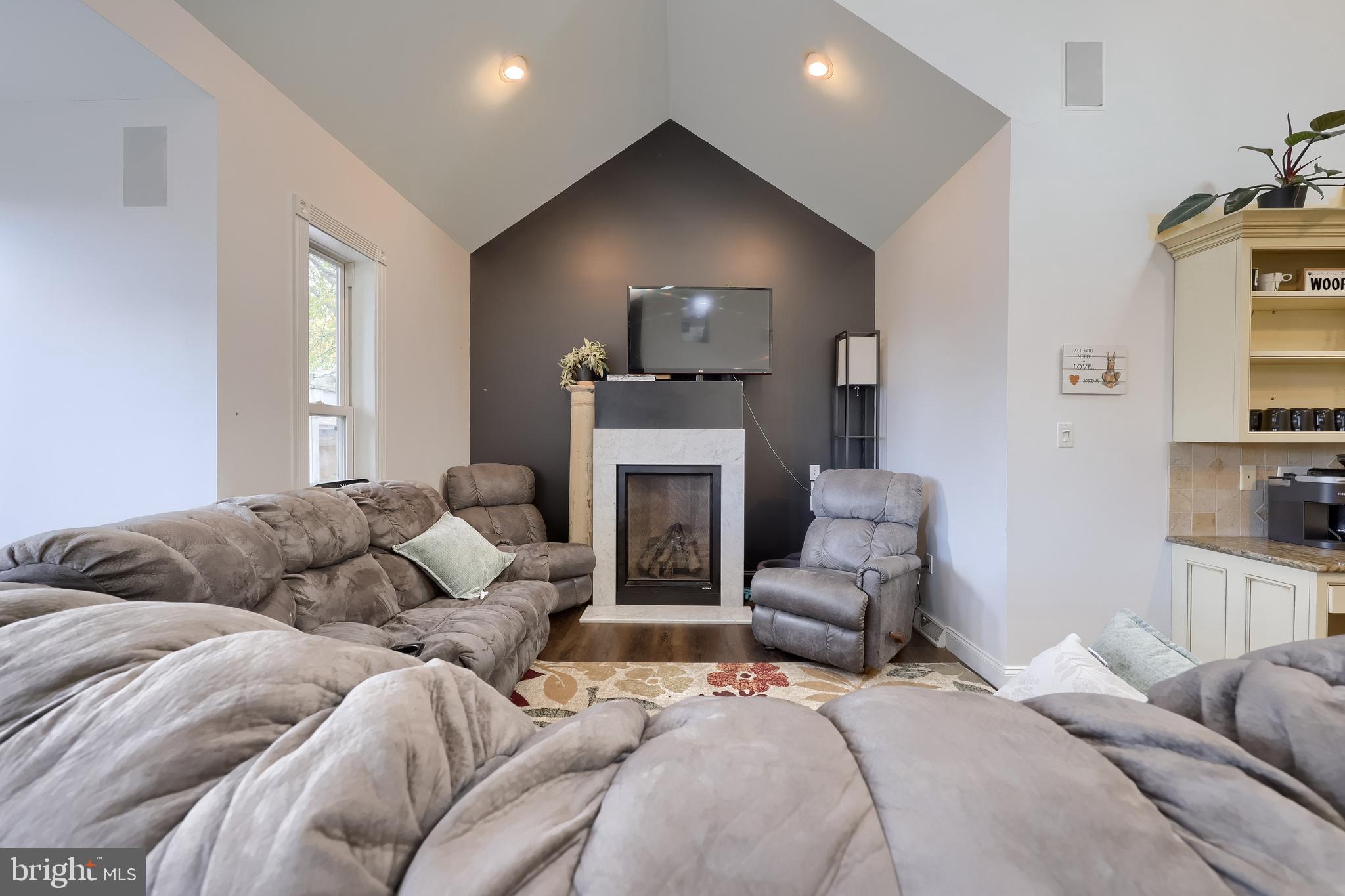 HEMPFIELD - Residential