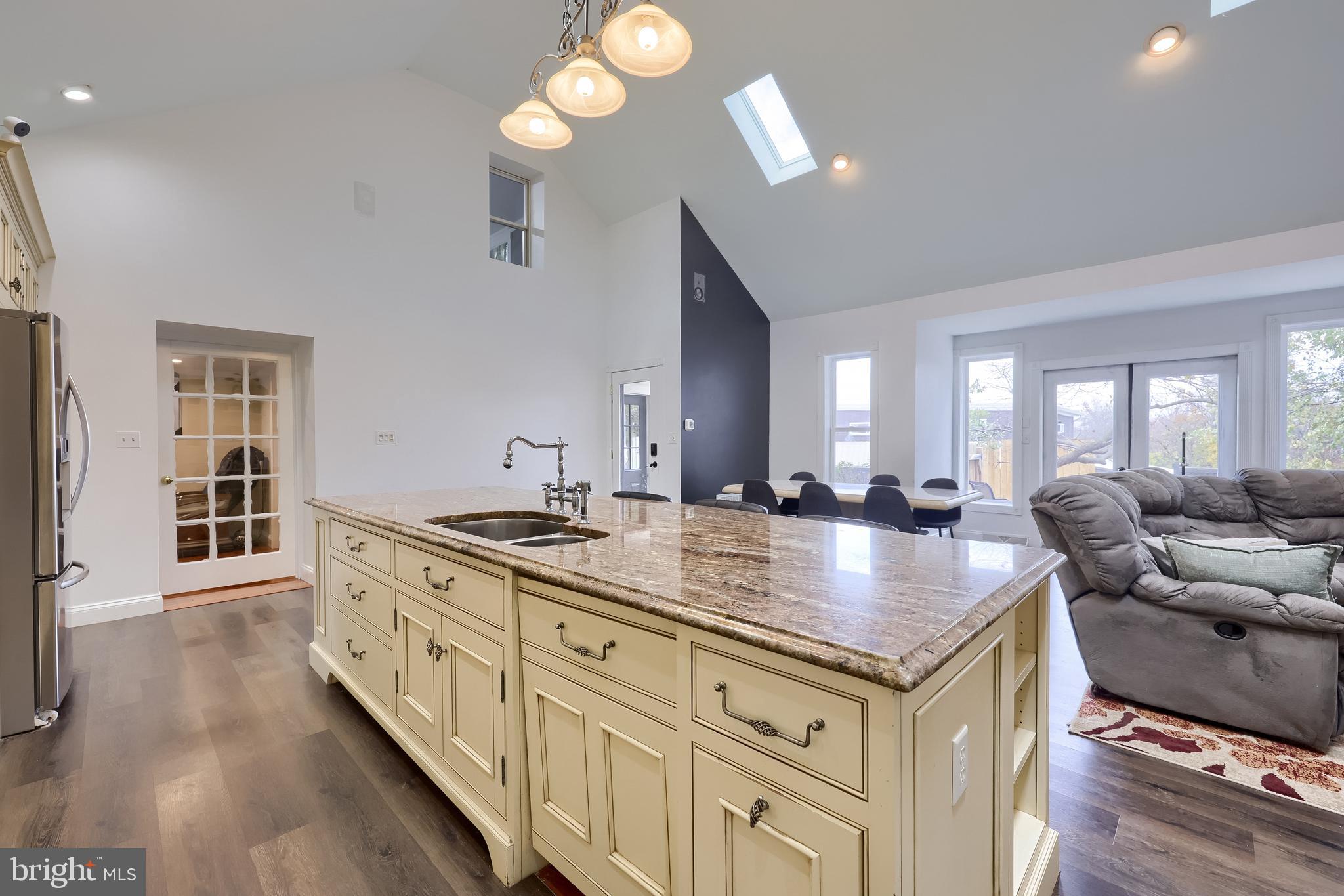 HEMPFIELD - Residential