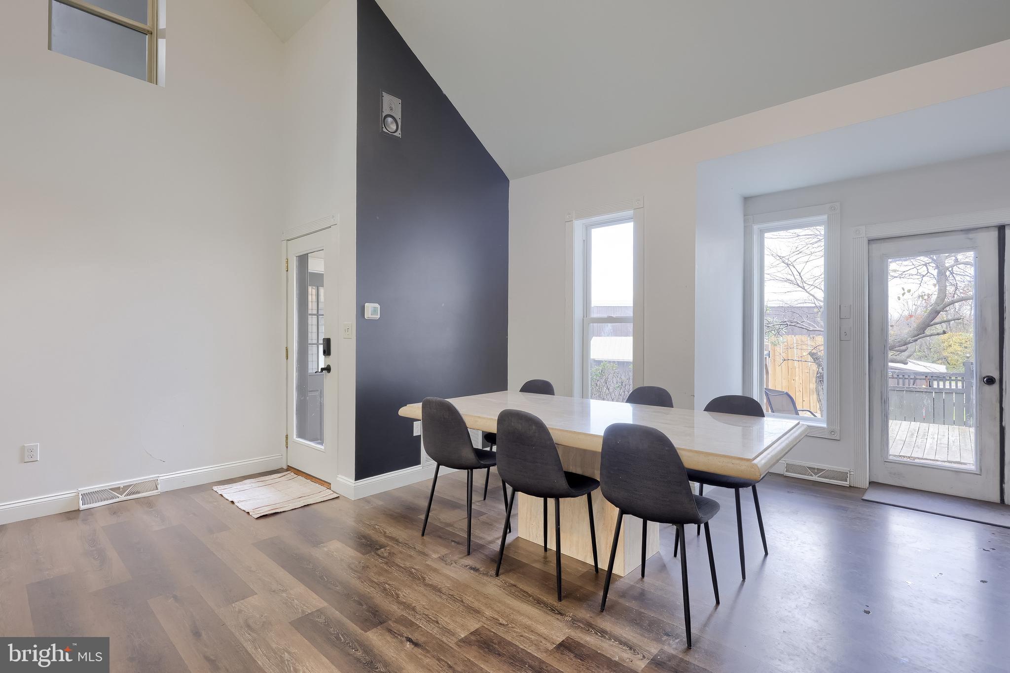 HEMPFIELD - Residential