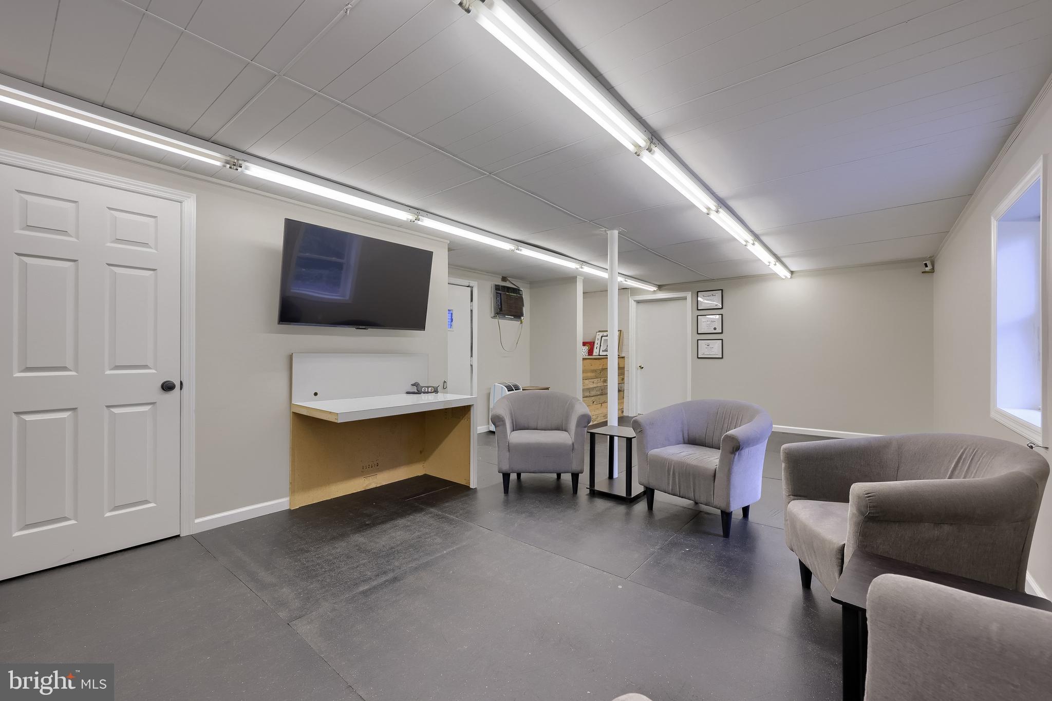 HEMPFIELD - Residential