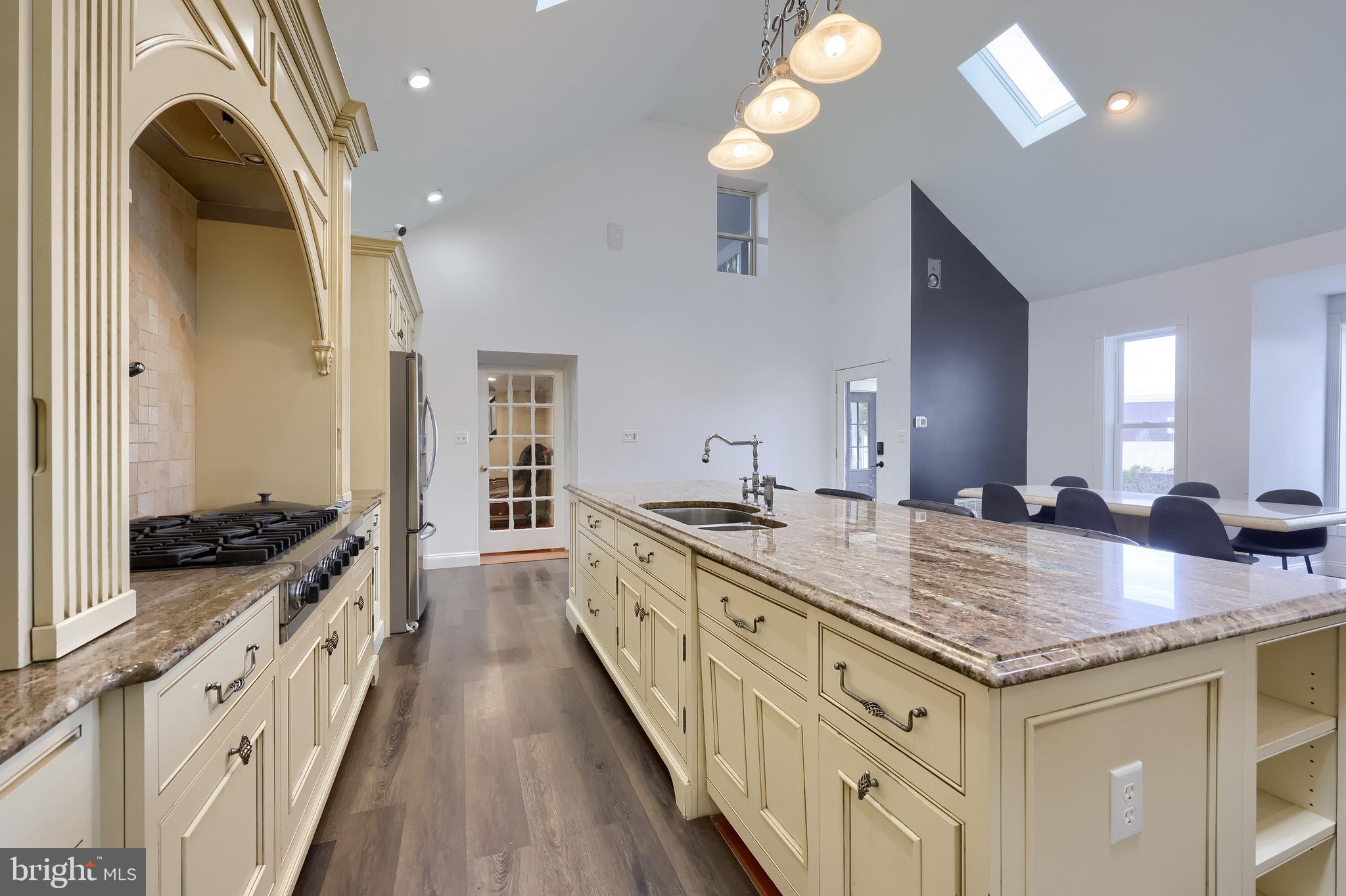 HEMPFIELD - Residential