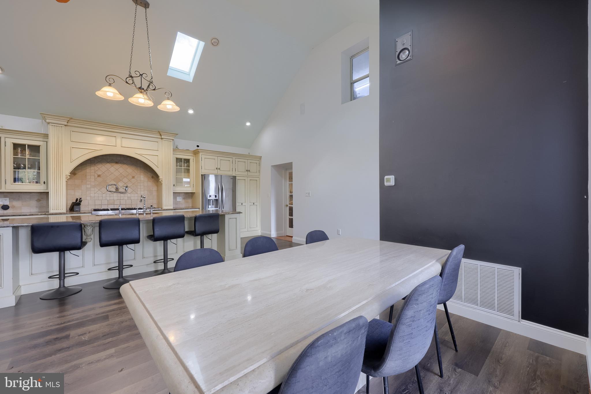 HEMPFIELD - Residential