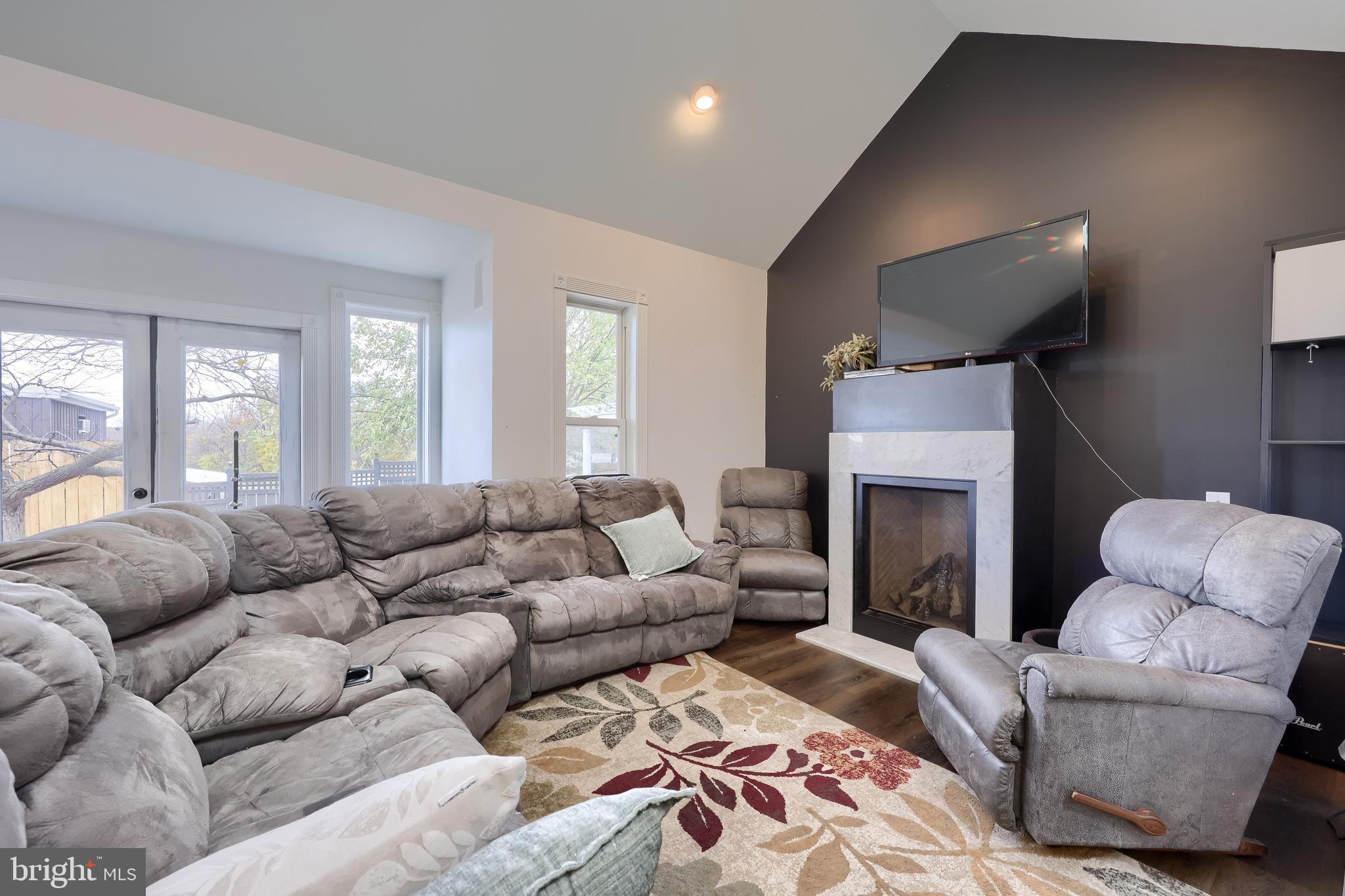 HEMPFIELD - Residential