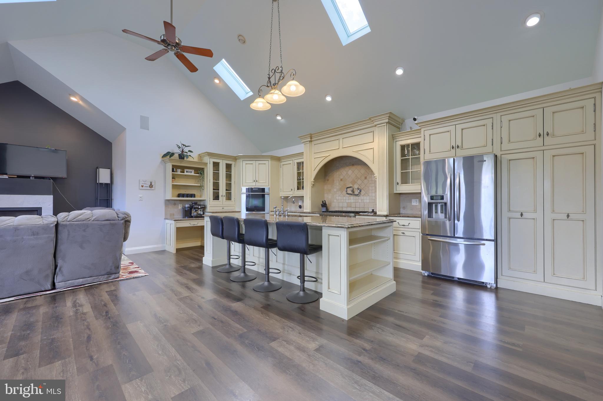 HEMPFIELD - Residential