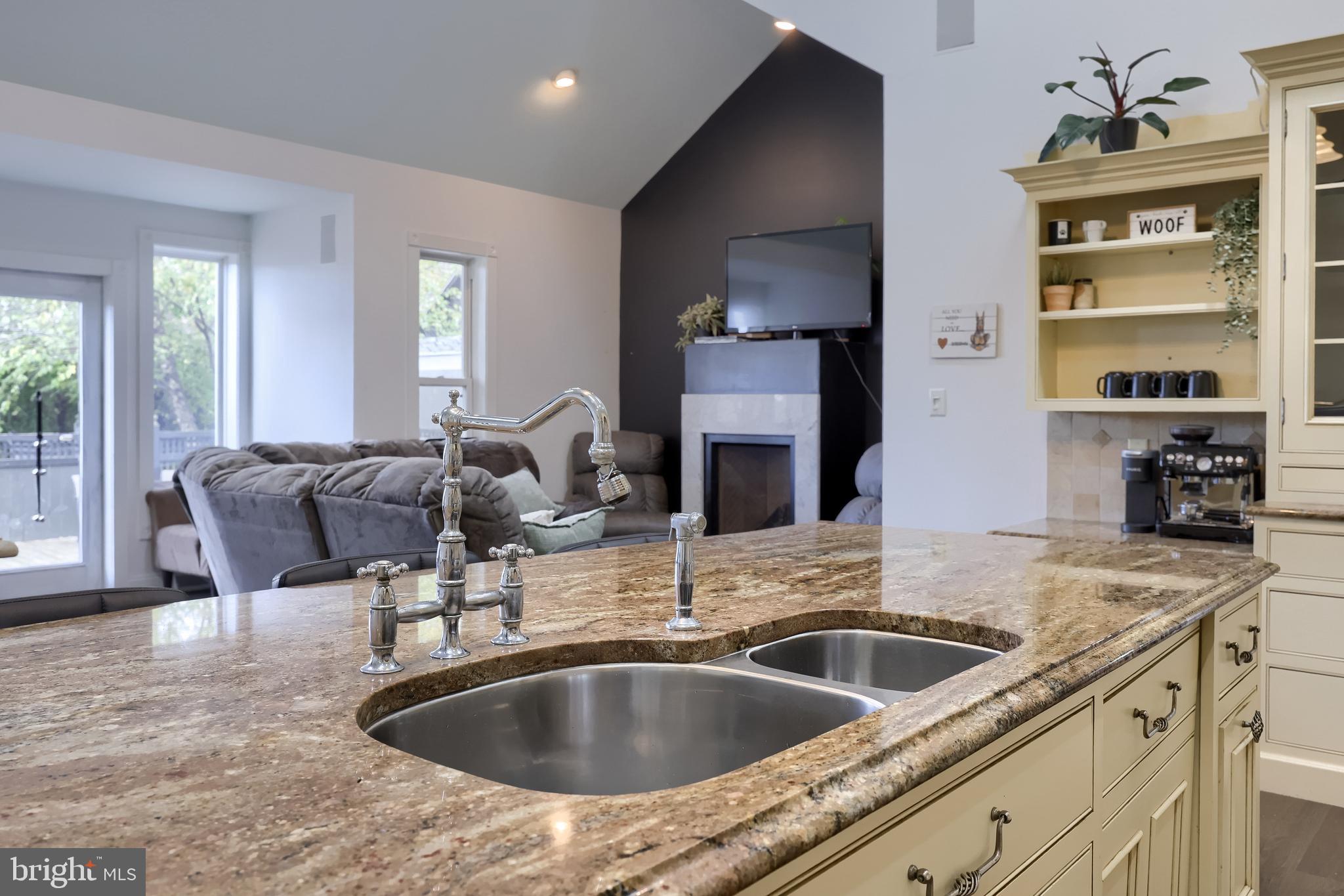 HEMPFIELD - Residential