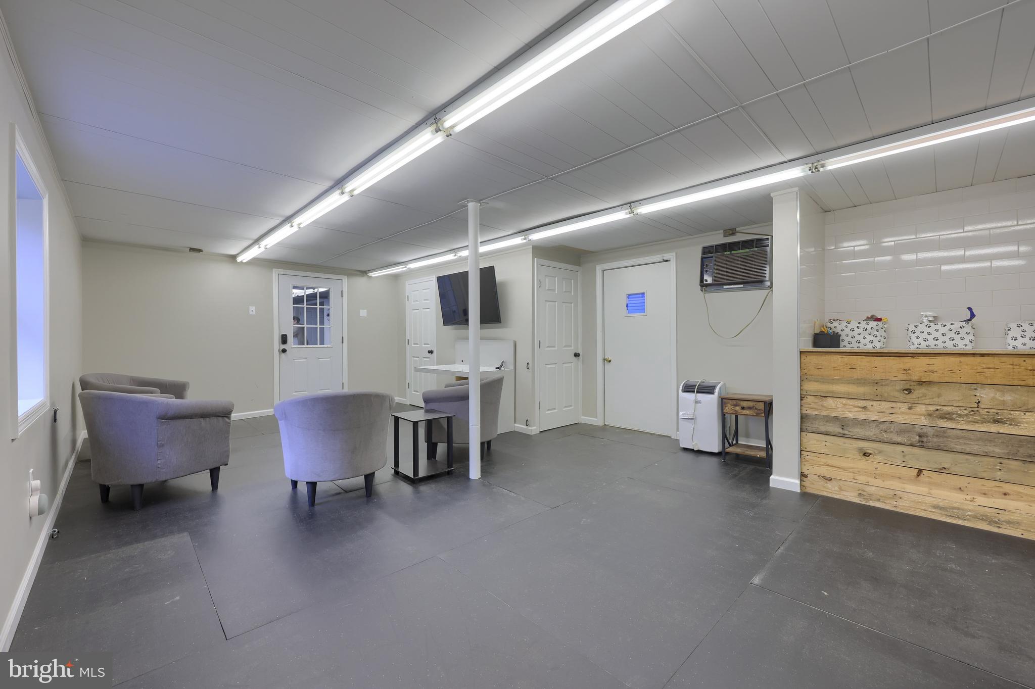 HEMPFIELD - Residential