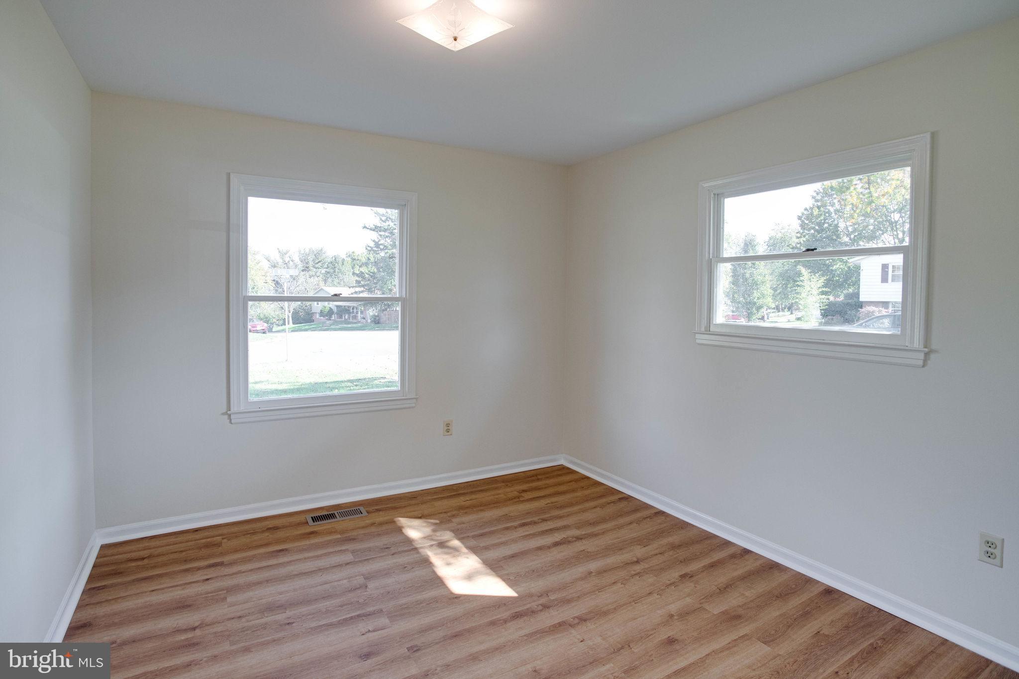 STERLING  PARK - Residential Lease