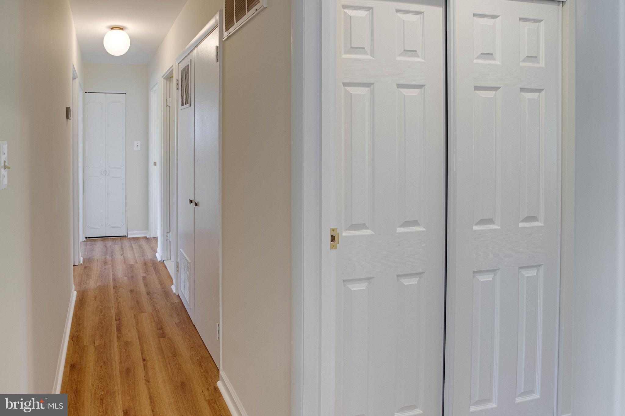 STERLING  PARK - Residential Lease