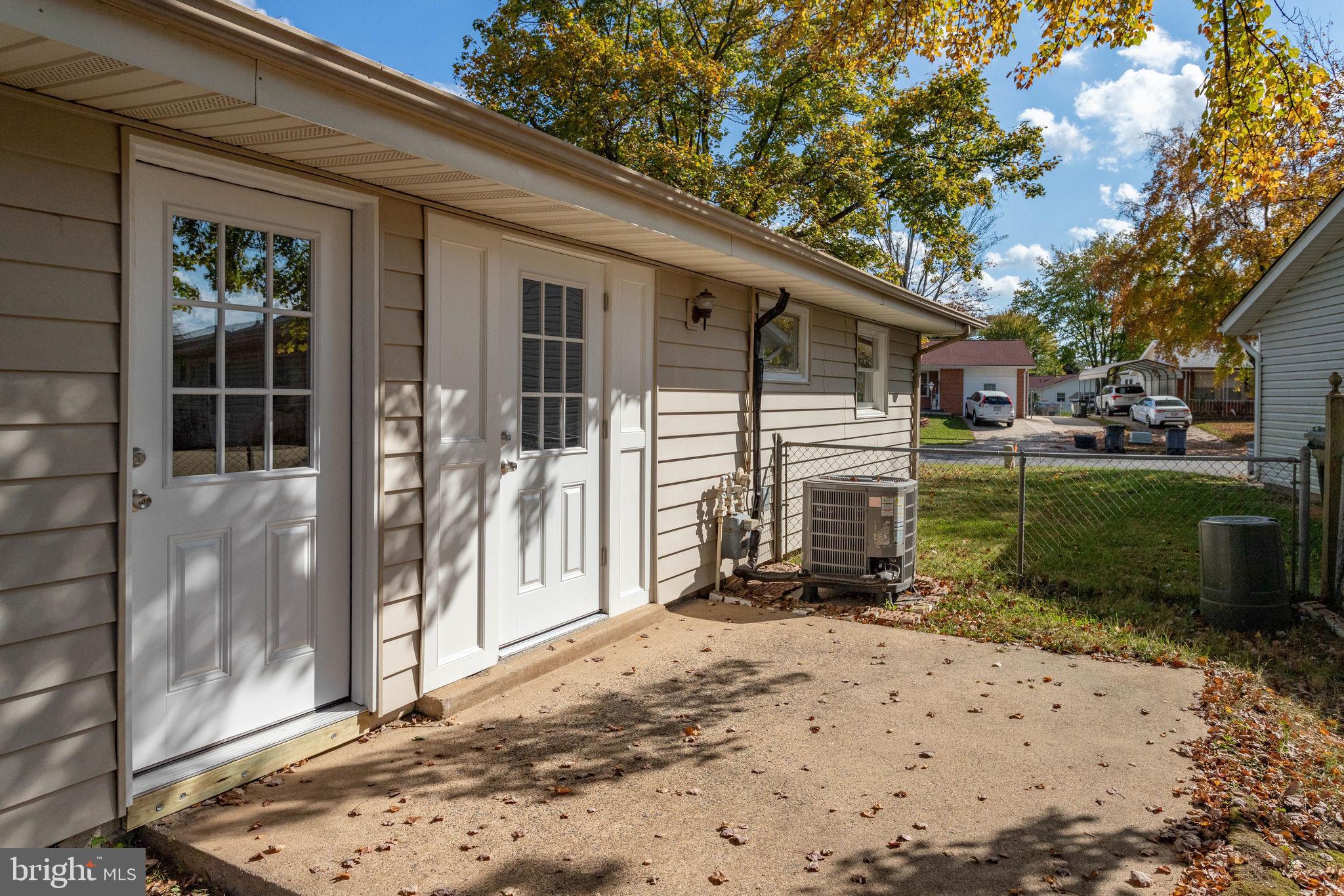 STERLING  PARK - Residential Lease