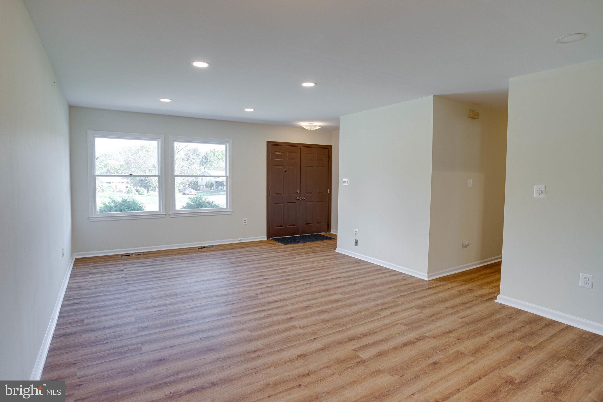 STERLING  PARK - Residential Lease